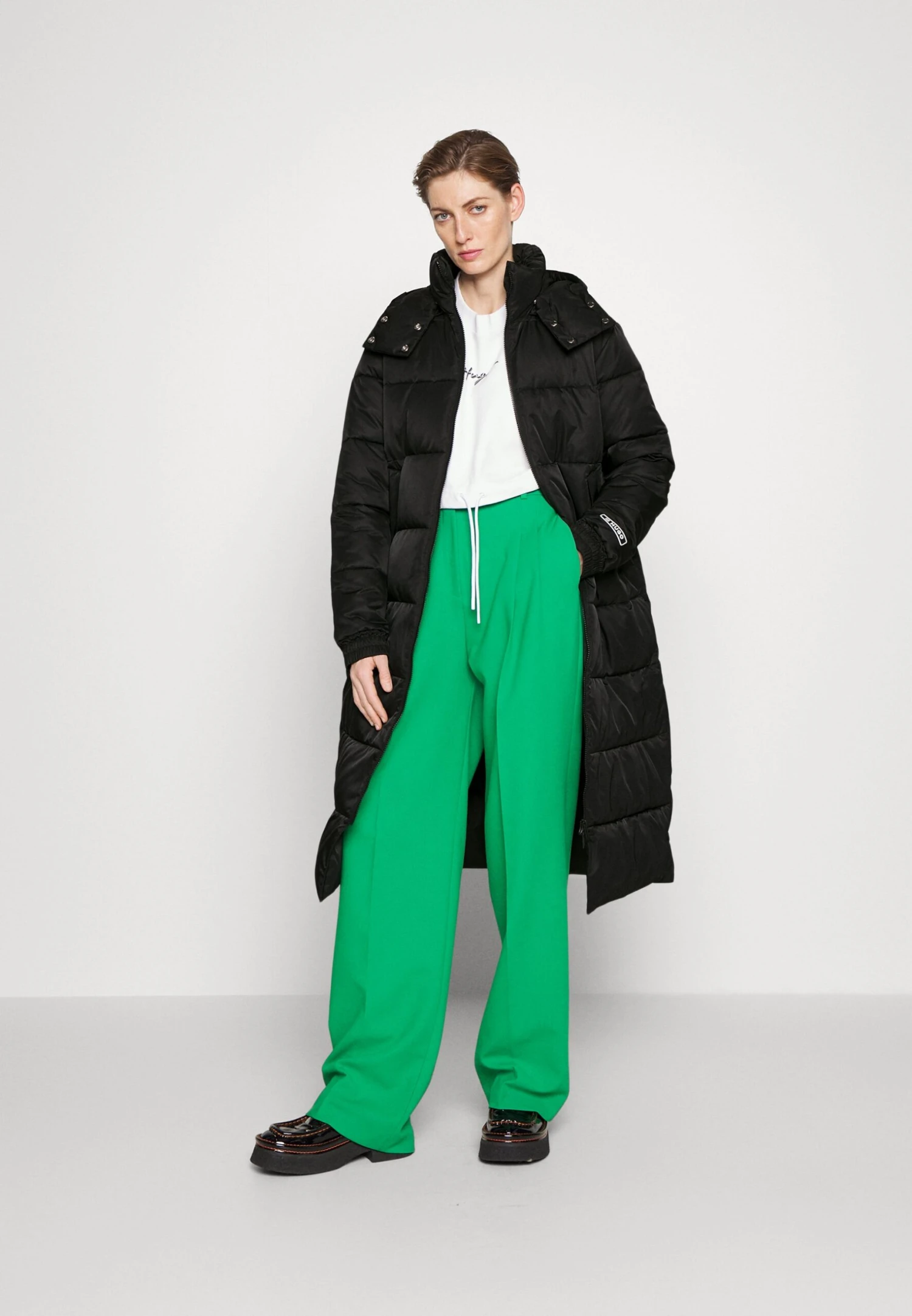 Hugo Favina - Winterjas - Black 2 Hugo Favina - Winterjas - Black - Afbeelding 2