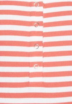 Anna Field Top - White/Red -Only Mode Winkel 0123bbf5e3164d5d9923e724c994769d