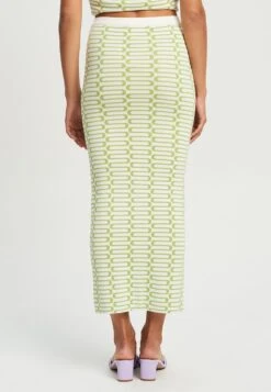 Wave- Maxirok - Ivory Apple -Only Mode Winkel 013b84148bcd40df946871cfd76f453e