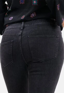 Jeans Skinny Fit - Blackwashed -Only Mode Winkel 01f498ebcbe14739ba582aff8ec6ac8f