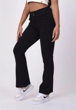 Paper Bag - Flared Jeans - Noir -Only Mode Winkel 020d83cc8b004117aa2667c03d8dd02b