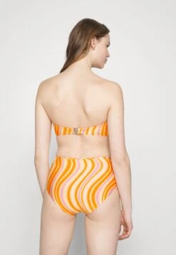 Seafolly Mod Squad High Waisted Pant - Bikinibroekje - Mandarin -Only Mode Winkel 031ad99d0779436ba779fe07e20dbdca