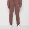 Nike Sportswear Pant- Trainingsbroek - Plum Eclipse/White