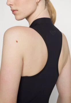 Roxy Swell Series Qlock - Badpak - Black -Only Mode Winkel 03838bd7c154408a999e7afc1b40c268