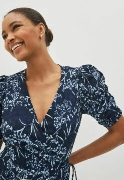 Next Short Sleeve Tea - Jurk - Navy Blue Sprig -Only Mode Winkel 03fe4d4a04154cb58478944f9bf3edf2