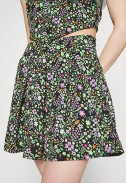 Noisy May Petite Nmrue Skater Skirt - Minirok - Black 11 Noisy May Petite Nmrue Skater Skirt - Minirok - Black -Only Mode Winkel 049effc5a1834aacaec7c9189fe08cc3