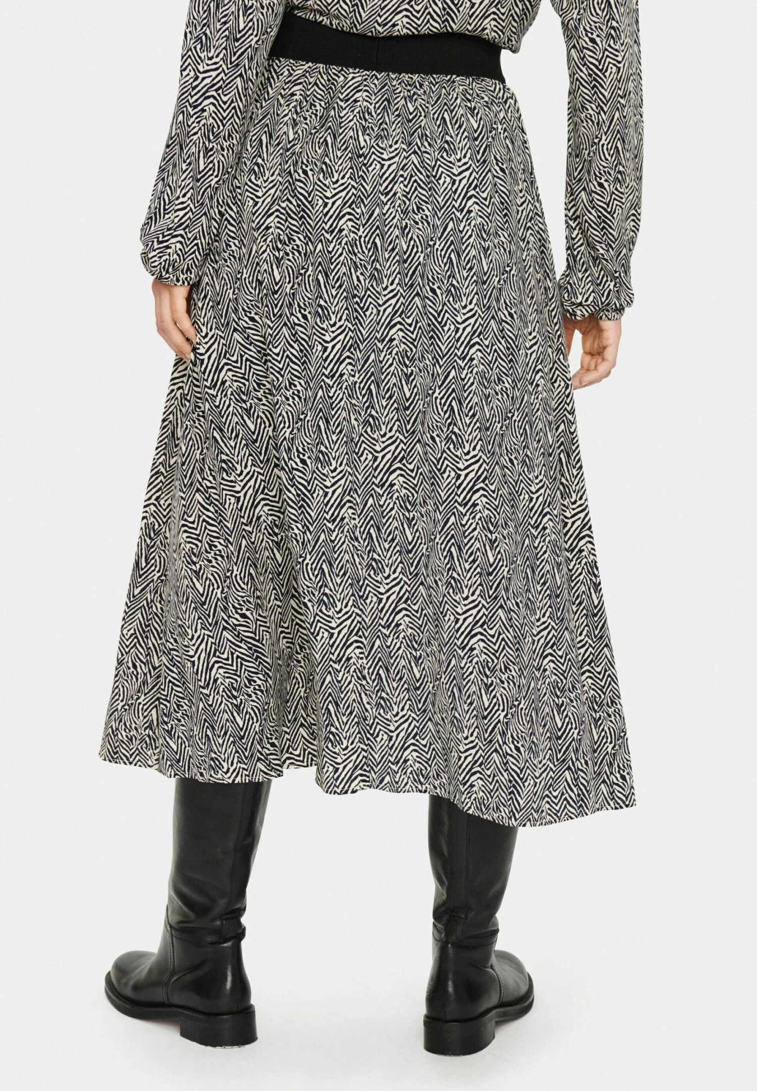 Saint Tropez Inkasz- A-Lijn Rok - Night Sky Zig Zebra 2 Saint Tropez Inkasz- A-Lijn Rok - Night Sky Zig Zebra - Afbeelding 2