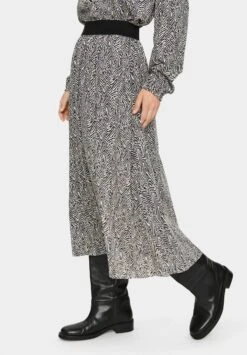 Saint Tropez Inkasz- A-Lijn Rok - Night Sky Zig Zebra 9 Saint Tropez Inkasz- A-Lijn Rok - Night Sky Zig Zebra -Only Mode Winkel 070b51c42e1046998dc63eb2f761ea39