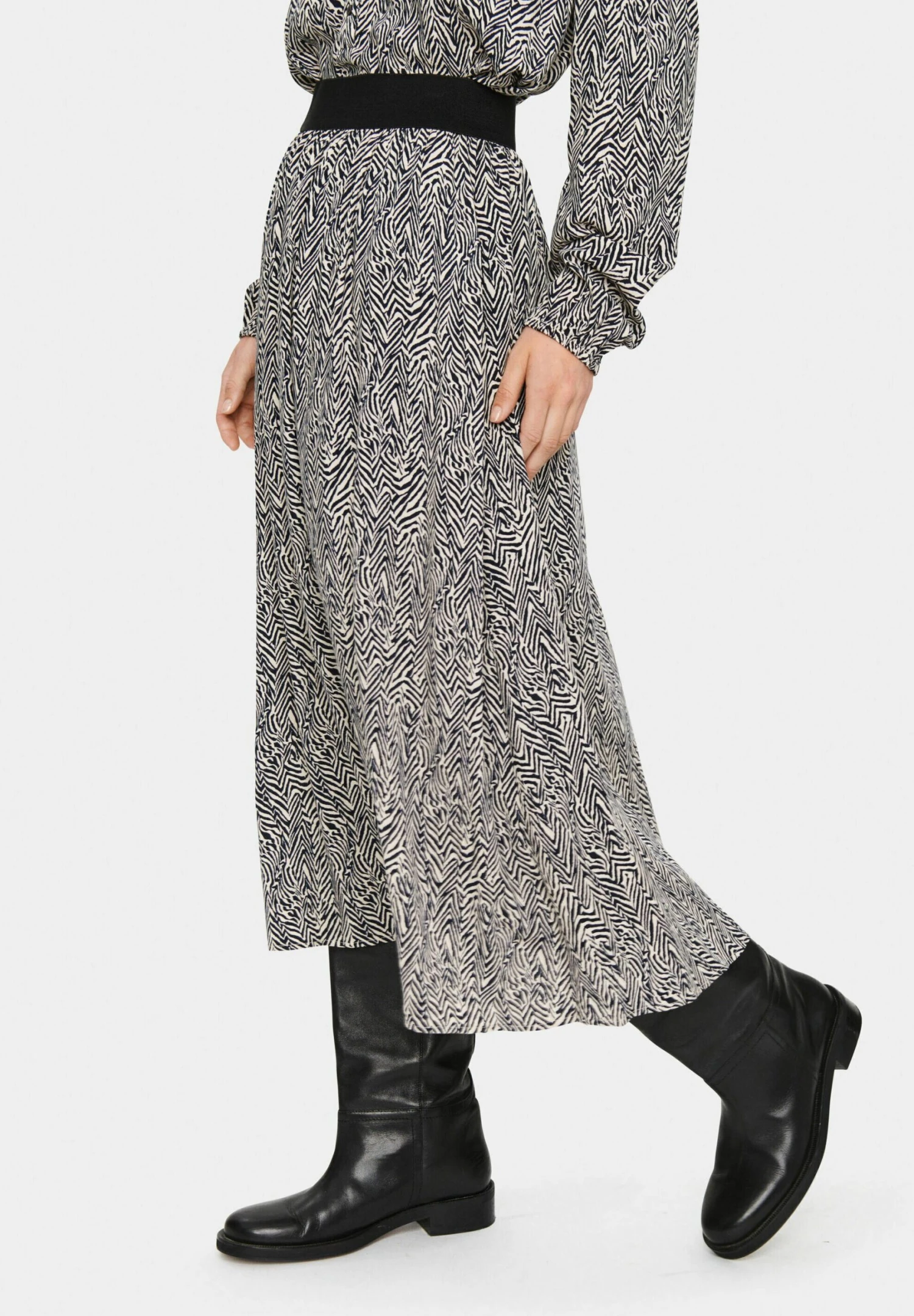 Saint Tropez Inkasz- A-Lijn Rok - Night Sky Zig Zebra 4 Saint Tropez Inkasz- A-Lijn Rok - Night Sky Zig Zebra - Afbeelding 4