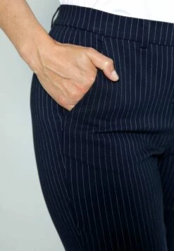 Broek - Marineblau Weiß -Only Mode Winkel 09008455f2614869aa3d6afd5dc486f7