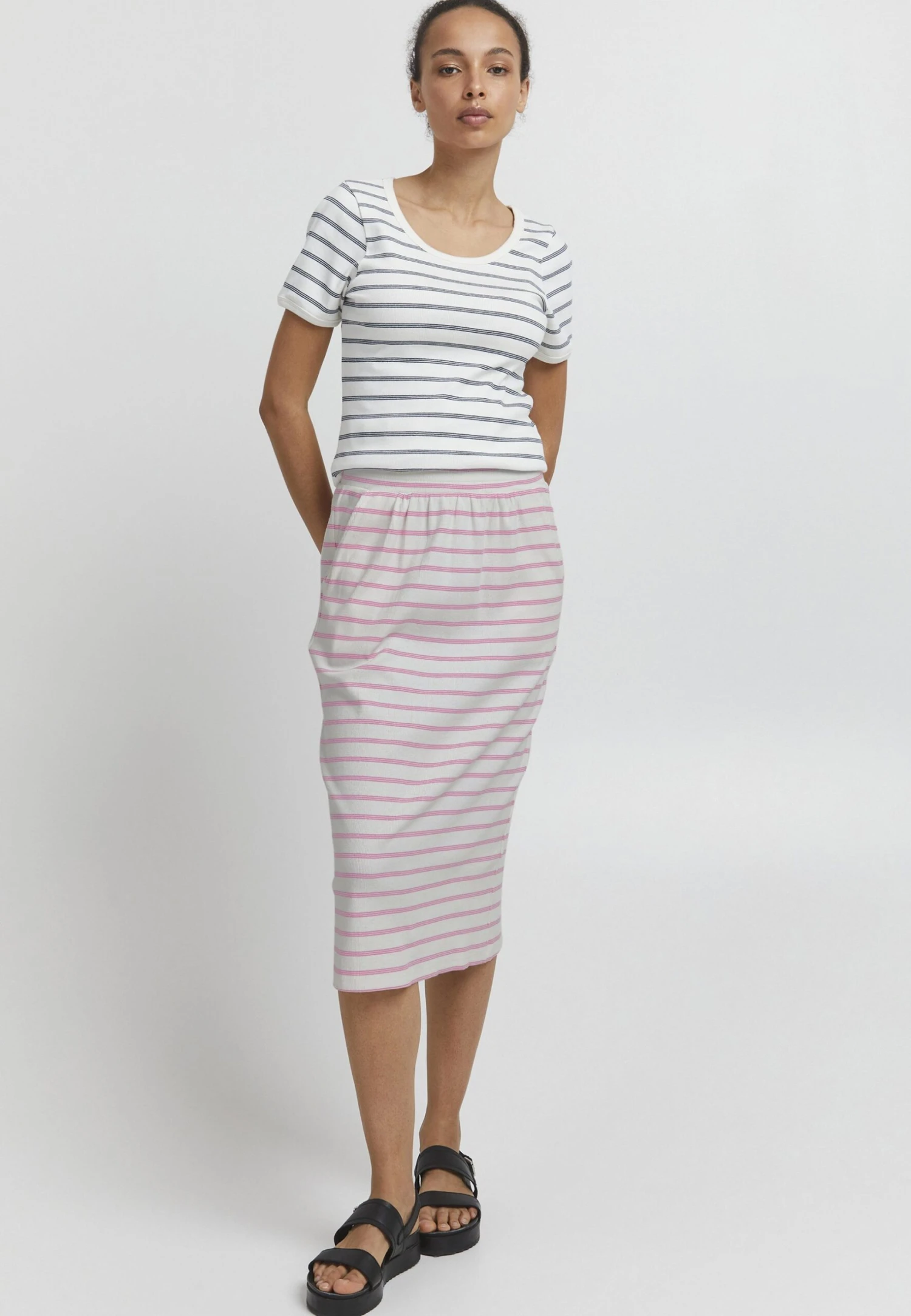 ICHI Ihlouisany Sk - Kokerrok - Shocking Pink 2 ICHI Ihlouisany Sk - Kokerrok - Shocking Pink - Afbeelding 2