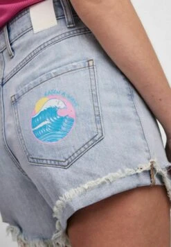 Pieces Højtaljede Pcbeach - Jeansshort - Light Blue Denim 9 Pieces Højtaljede Pcbeach - Jeansshort - Light Blue Denim -Only Mode Winkel 0a9f9c55b30940f6a14c8362d954d825