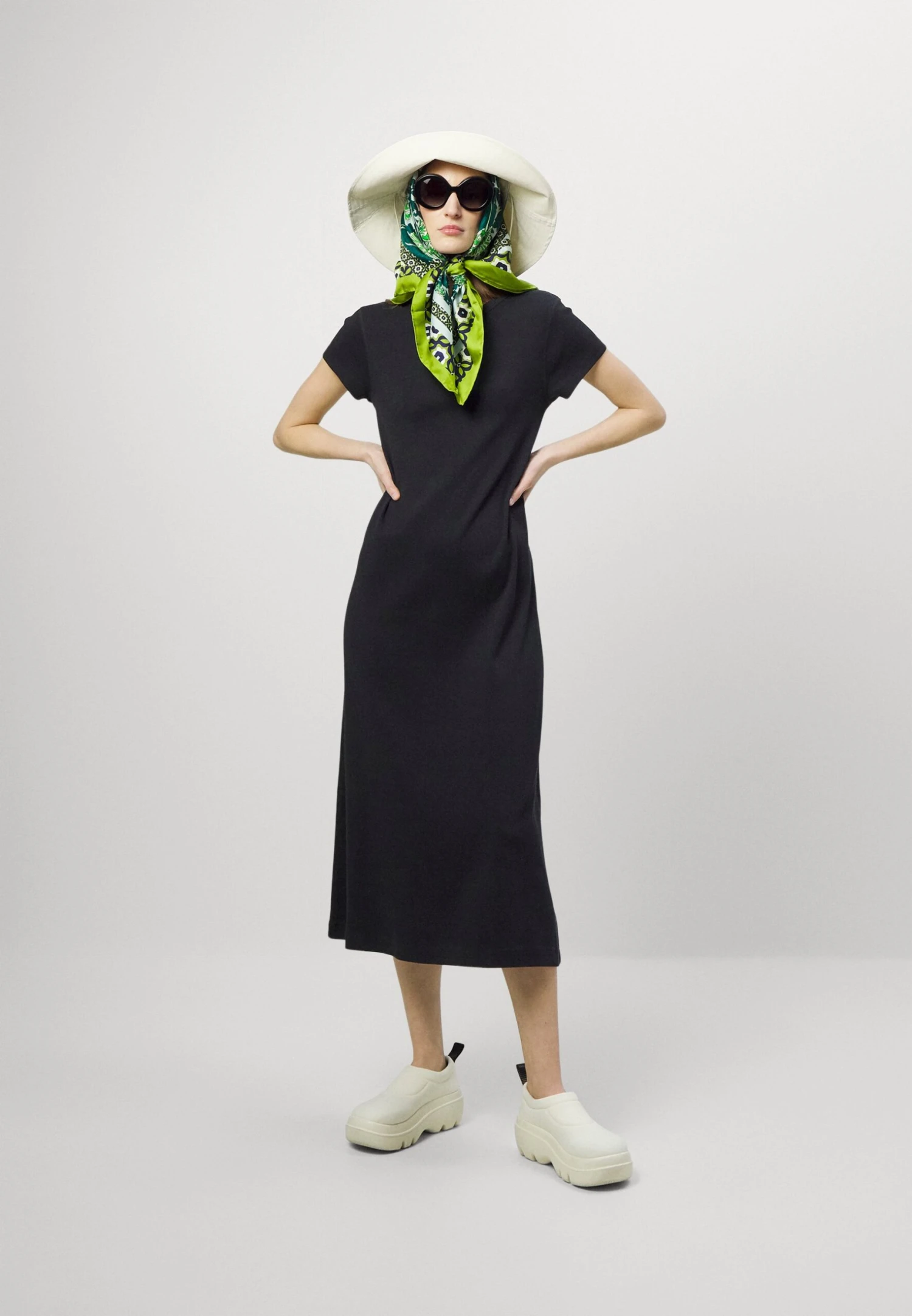 DRYKORN Kalefi- Jurk - Black 2 DRYKORN Kalefi- Jurk - Black - Afbeelding 2