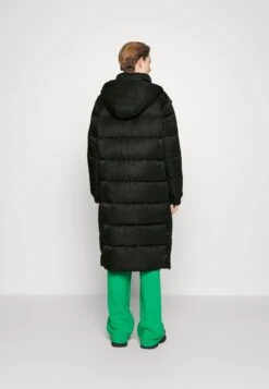 Hugo Favina - Winterjas - Black 11 Hugo Favina - Winterjas - Black -Only Mode Winkel 0de78de5e2e146fb8a3aa126e708ee77