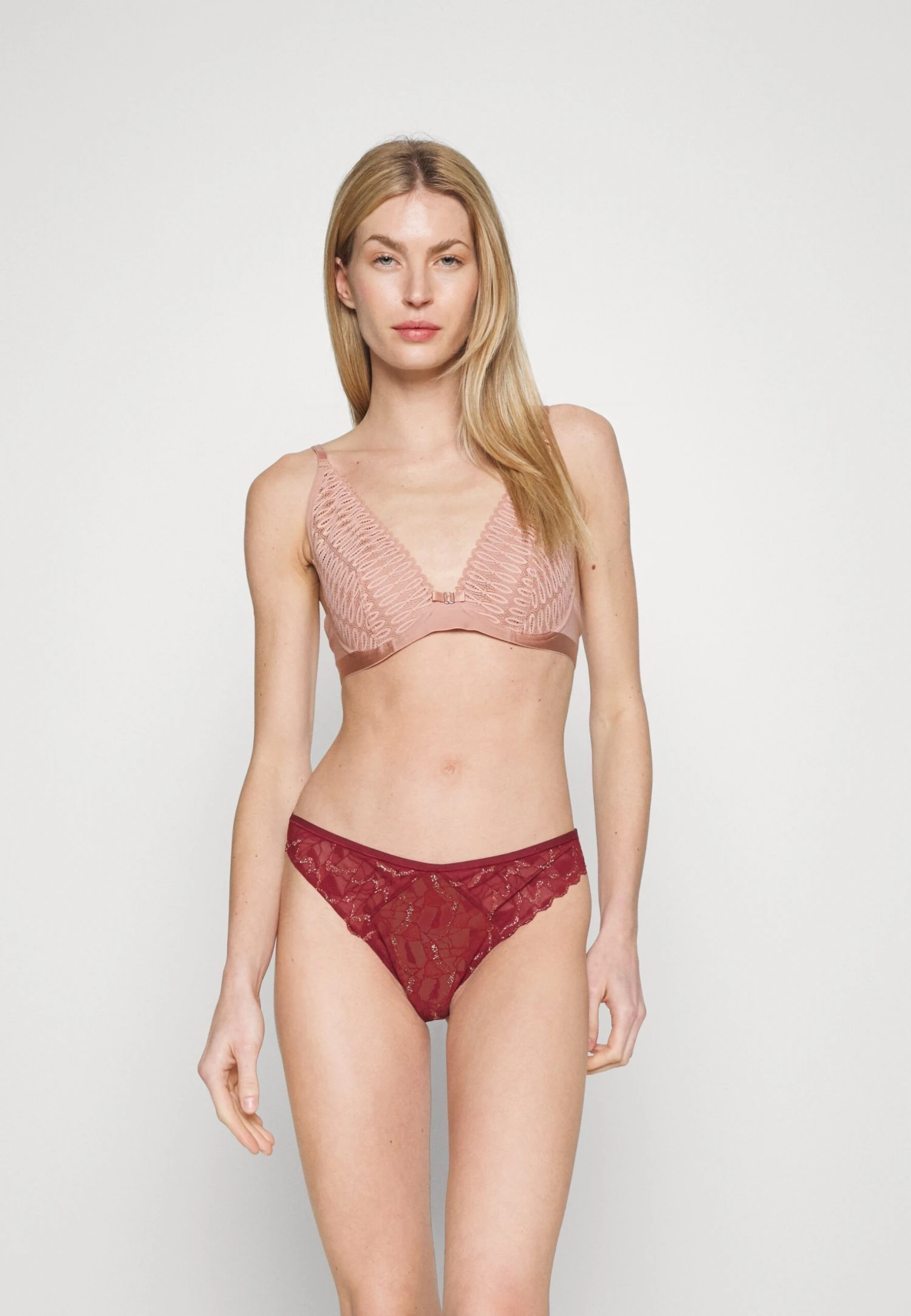 ETAM Tabby - String - Burgundy 2 ETAM Tabby - String - Burgundy - Afbeelding 2