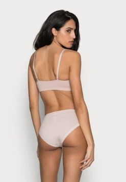 Sloggi Weekend Tai 3 Pack - Slip - Skin/Dark Combination 10 Sloggi Weekend Tai 3 Pack - Slip - Skin/Dark Combination -Only Mode Winkel 0eb35bd55a944cefac9d5a0600cee2fc