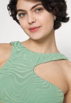 Seafolly Second Wave Assymetrical Tank - Bikinitop - Palm Green -Only Mode Winkel 11a5edfdb6904d109a484cb5ce0b7101