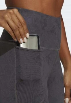 Adidas Sportswear Allover Print - Legging - Grey Five 11 Adidas Sportswear Allover Print - Legging - Grey Five -Only Mode Winkel 1297912ce1ed4e3dbf6be9e3e742f0b8