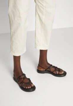 Rag & Bone Leyton Workwear Pant - Broek - Ivory 12 Rag & Bone Leyton Workwear Pant - Broek - Ivory -Only Mode Winkel 12c4fa06e0a44d81888dde1f3bf33075