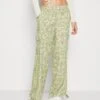 NEVER FULLY DRESSED Bandana Trousers - Cargobroek - Khaki