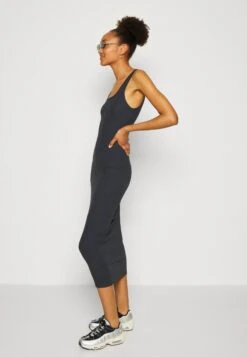 WEEKDAY Open Neck Dress - Jerseyjurk - Grey Dark -Only Mode Winkel 13beb0438db34f80a13ab8000f9bfeb8