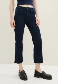 TOM TAILOR Denim Flared Jeans - Clean Dark Stone Blue Denim 13 TOM TAILOR Denim Flared Jeans - Clean Dark Stone Blue Denim -Only Mode Winkel 1463266c9e8d4d848f8477f713f6336b