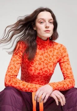 Marimekko Pilke Unikko Turtleneck - Longsleeve - Red/Orange 9 Marimekko Pilke Unikko Turtleneck - Longsleeve - Red/Orange -Only Mode Winkel 14912c93064244b5ab2baf1bf7922053