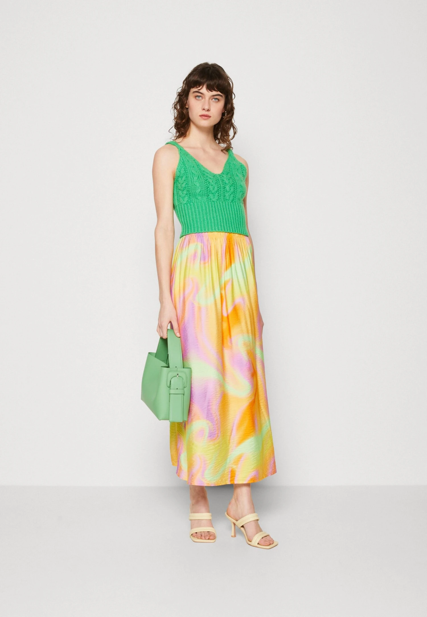 MbyM Nia - Maxirok - Lune 2 MbyM Nia - Maxirok - Lune - Afbeelding 2