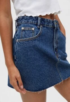 PULL & BEAR Jeansrok - Dark Blue Denim -Only Mode Winkel 169e5c5242684d76a61d161b372bd4d0