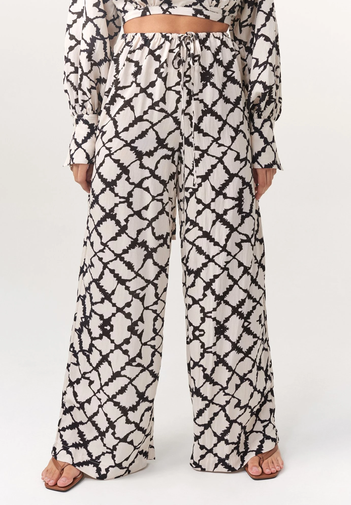 Pilot Wide Pants - Broek - Black Tie Dye Check 1 Pilot Wide Pants - Broek - Black Tie Dye Check