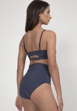Wendbares Bikini-Top Diani - Bikinitop - Dunkelblau -Only Mode Winkel 186651d47a92419f9c8fc69094f3573b