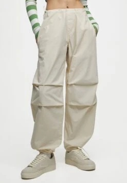 PULL & BEAR Loose-Fit Parachute- Broek - Beige