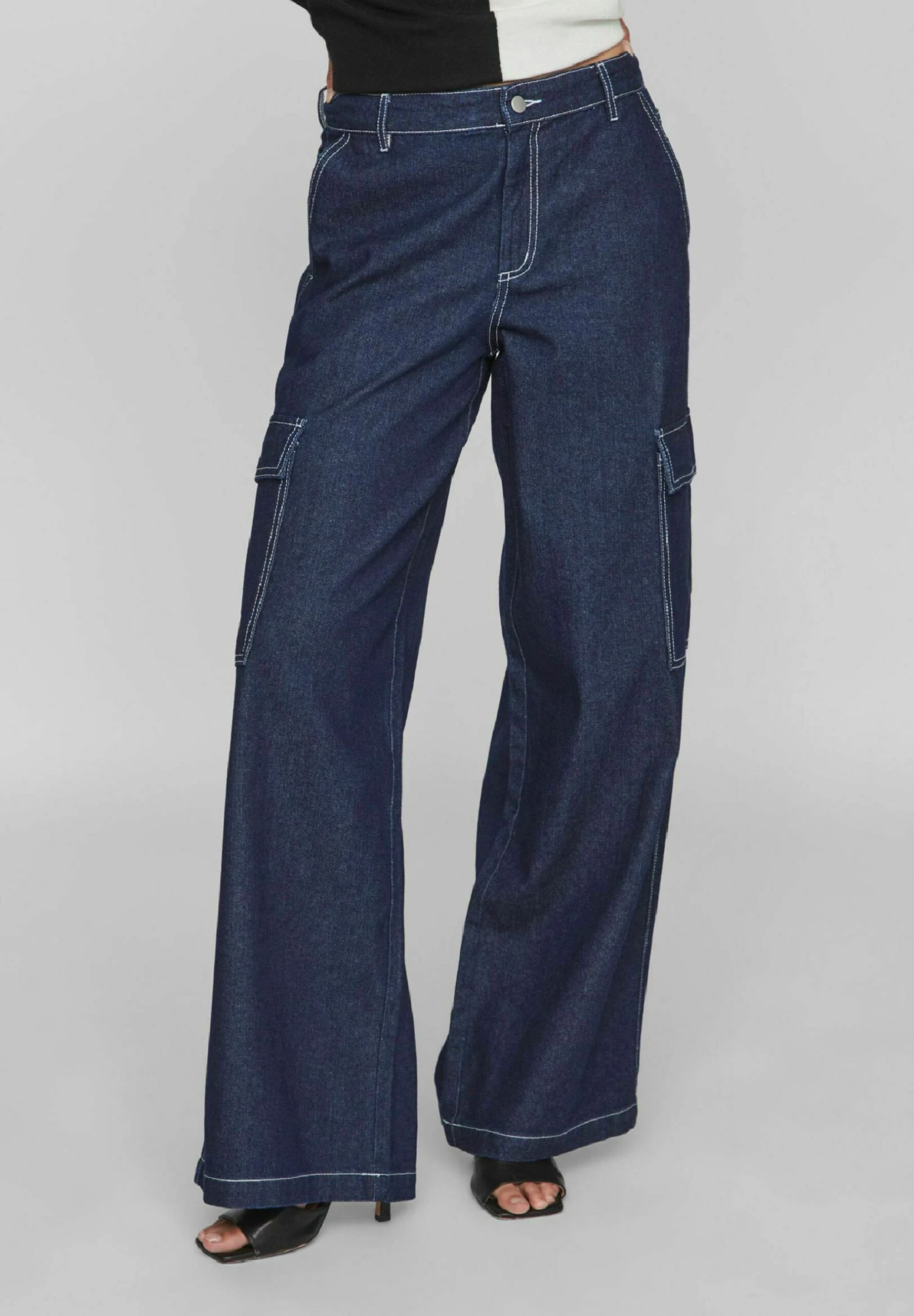 Vila Wide Cargo Look - Flared Jeans - Dark Blue Denim 1 Vila Wide Cargo Look - Flared Jeans - Dark Blue Denim
