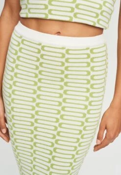 Wave- Maxirok - Ivory Apple -Only Mode Winkel 1b46369008e94d47a94d32e0e6cce0d7