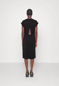MOSS COPENHAGEN Lynette Dress - Jurk - Black -Only Mode Winkel 1c34c46902d847d1b93b4613a9db4fdc
