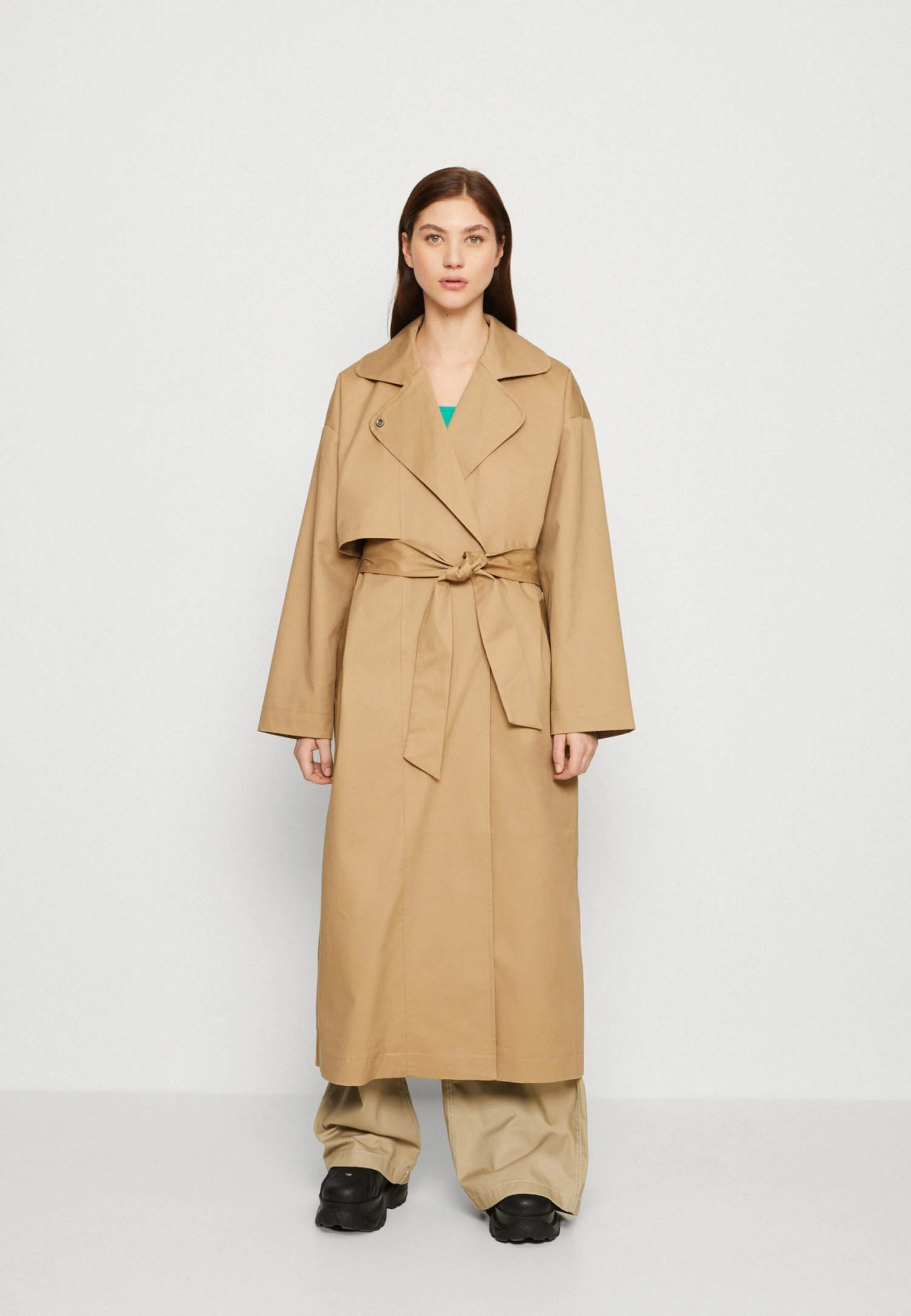 Minimum Trenchcoat - Safari 1 Minimum Trenchcoat - Safari