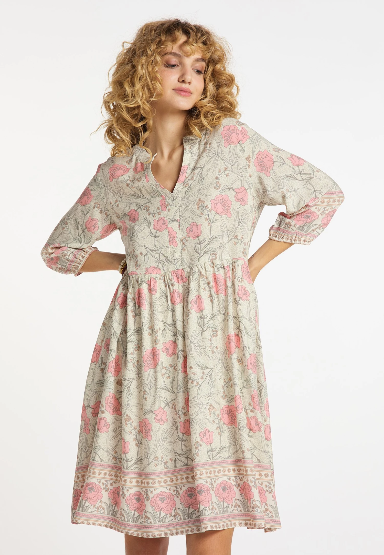 Usha Carnea - Jurk - Weiss Mehrfarbig 1 Usha Carnea - Jurk - Weiss Mehrfarbig