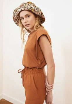 Trendyol T-Shirt Basic - Cinamon 8 Trendyol T-Shirt Basic - Cinamon -Only Mode Winkel 21fb7a914aa44c4386ec9a9088ebe67b