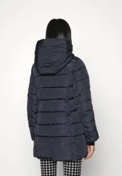 ONLY Onlnewlina Puffer Coat - Winterjas - Blue Graphite 8 ONLY Onlnewlina Puffer Coat - Winterjas - Blue Graphite -Only Mode Winkel 2283f73a8fc04fc593983270fd83172a