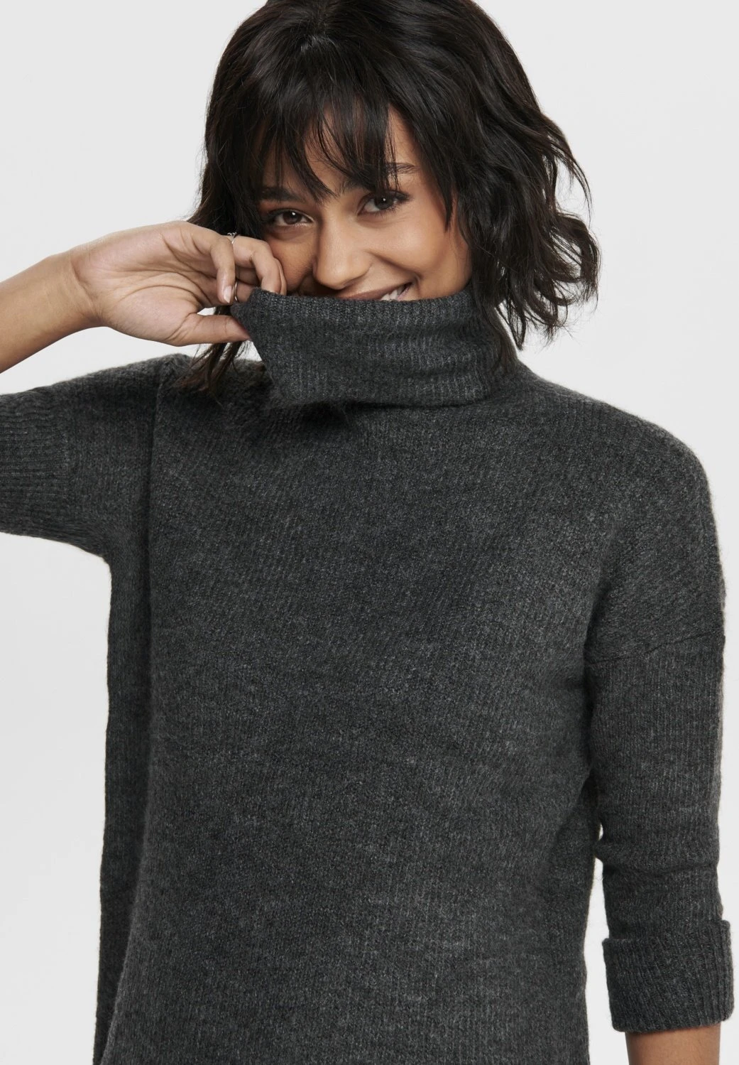 ONLY Onljana L/S Cowlneck- Gebreide Jurk -Grey 4 ONLY Onljana L/S Cowlneck- Gebreide Jurk -Grey - Afbeelding 4