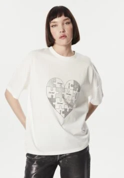 Twist Regular Fit Hotfix And Slogan Printed - T-Shirt Print - White 9 Twist Regular Fit Hotfix And Slogan Printed - T-Shirt Print - White -Only Mode Winkel 2365318c289f4e248ce0ed5bdc74b39f