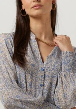 Second Female Gioia - Jurk - Lichtblauw -Only Mode Winkel 2397195c4ed143289f77c71de59c103f