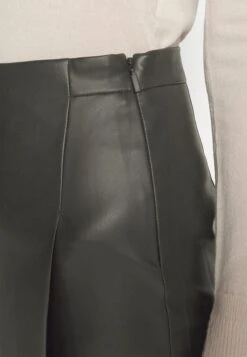 Max Mara Leisure Facella - A-Lijn Rok - Nero 9 Max Mara Leisure Facella - A-Lijn Rok - Nero -Only Mode Winkel 257b072bf82d49b1b1b4f5c4d8ede704