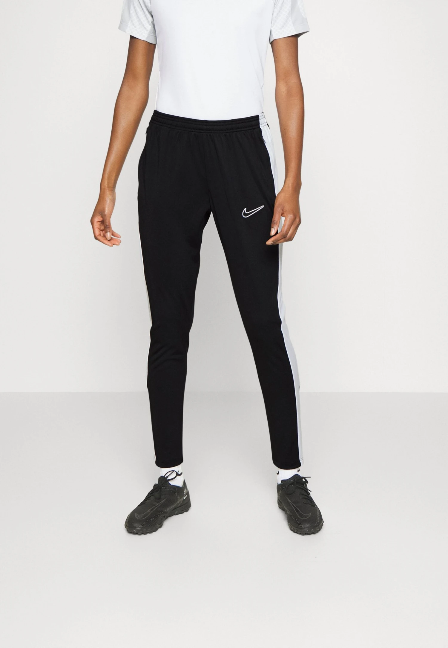 Nike Performance Academy Pant - Trainingsbroek - Black/White 1 Nike Performance Academy Pant - Trainingsbroek - Black/White