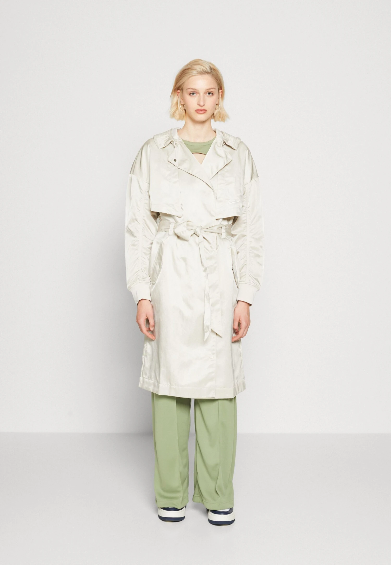 Nike Sportswear Trenchcoat - Light Orewood/Sail 1 Nike Sportswear Trenchcoat - Light Orewood/Sail