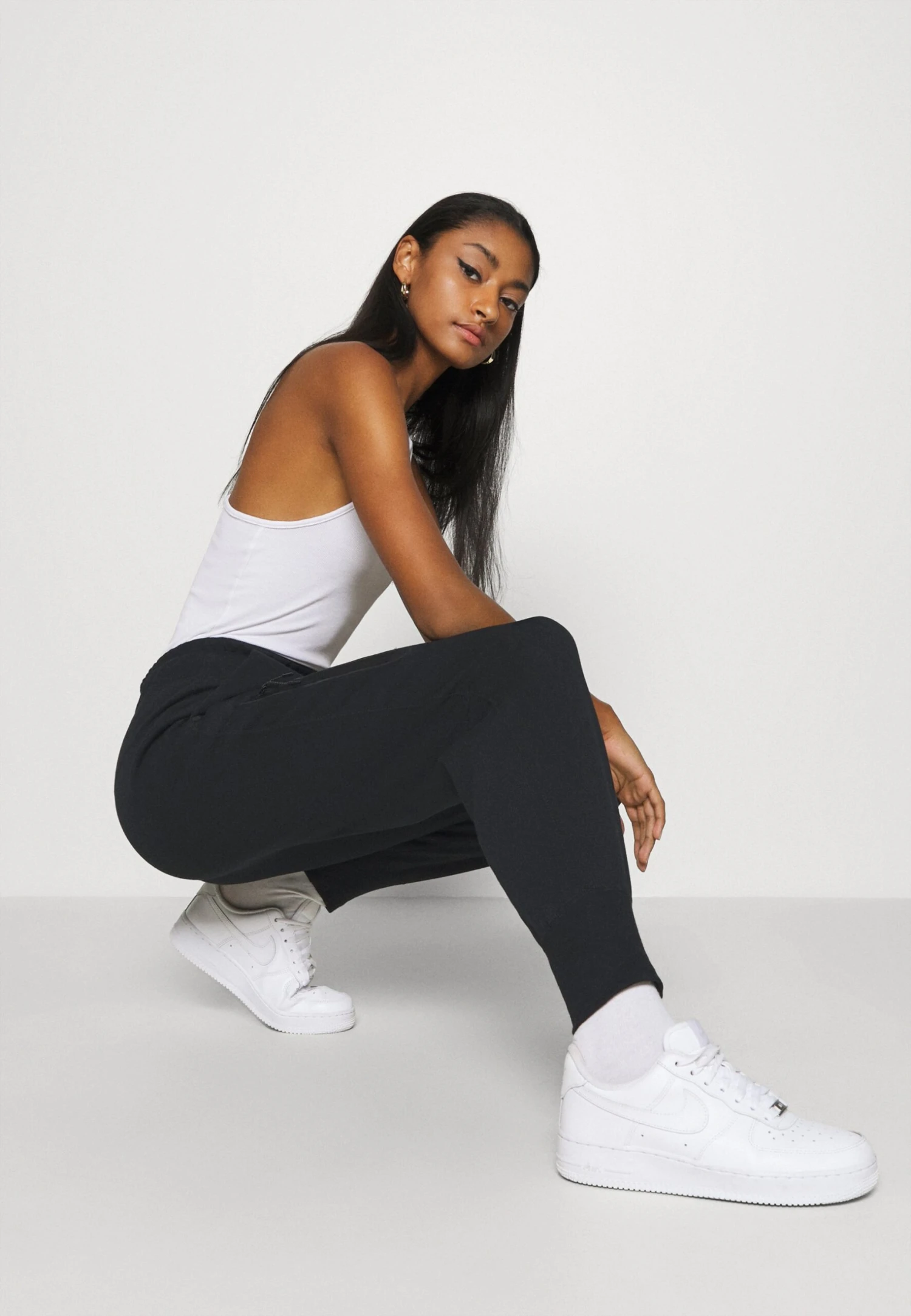 Nike Sportswear W Nsw Tch Flc Essntl Hr Pnt - Trainingsbroek - Black/Black 5 Nike Sportswear W Nsw Tch Flc Essntl Hr Pnt - Trainingsbroek - Black/Black - Afbeelding 5