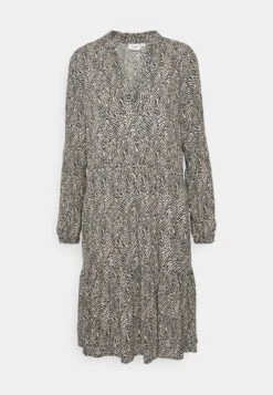 Saint Tropez Edasz Ls - Jurk - Night Sky Zig Zebra 10 Saint Tropez Edasz Ls - Jurk - Night Sky Zig Zebra -Only Mode Winkel 2b62afbf81dc40e7bbd198ac17f81442