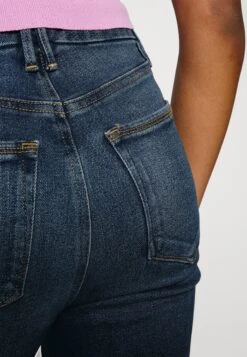 GOOD AMERICAN Good Curve Boot - Bootcut Jeans - Dark-BlueDenim 9 GOOD AMERICAN Good Curve Boot - Bootcut Jeans - Dark-BlueDenim -Only Mode Winkel 2bfac6697e8e4e5e8eca9c2f21d7d2c7