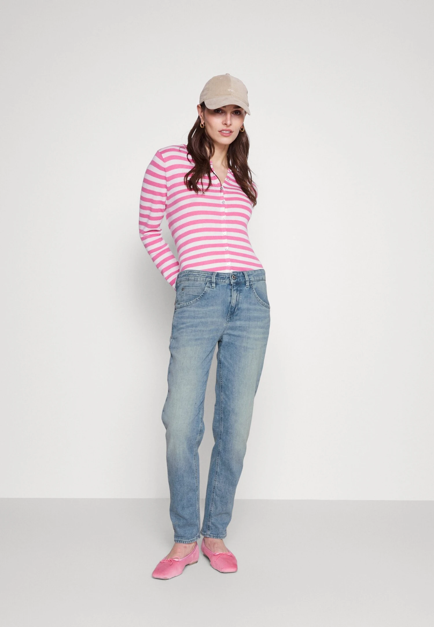 DRYKORN Like - Relaxed Fit Jeans - Blue 2 DRYKORN Like - Relaxed Fit Jeans - Blue - Afbeelding 2