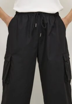 Culture Cujoanna - Cargobroek - Black 10 Culture Cujoanna - Cargobroek - Black -Only Mode Winkel 2e6ed97995634e8aa134d221d575bb4c